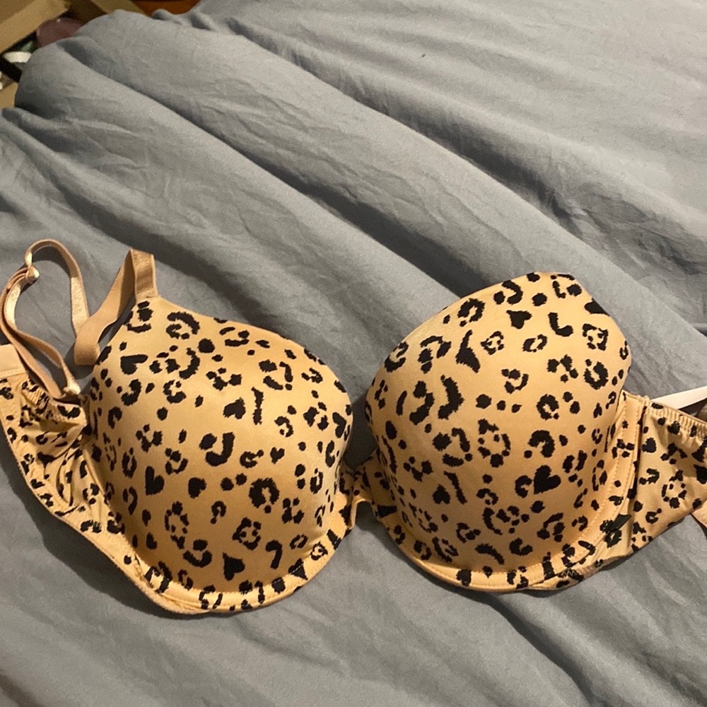 Victorias Secret Cheetah print bra